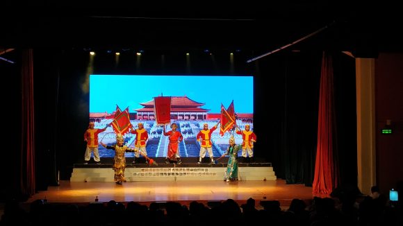 8 Khí thế mới ở Nhà hát Trần Hữu Trang