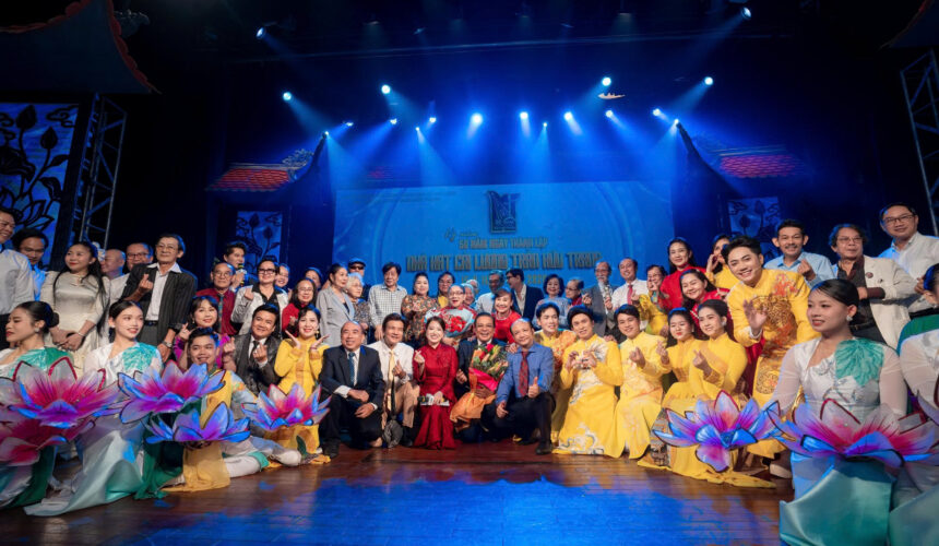 LỄ KỶ NIỆM 50 NĂM NHÀ HÁT CẢI LƯƠNG TRẦN HỮU TRANG: NỬA THẾ KỶ VANG VỌNG, MỘT HÀNH TRÌNH TIẾP NỐI