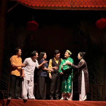 MƯA KHÔNG NGĂN ĐƯỢC TÌNH YÊU CẢI LƯƠNG