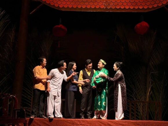 MƯA KHÔNG NGĂN ĐƯỢC TÌNH YÊU CẢI LƯƠNG